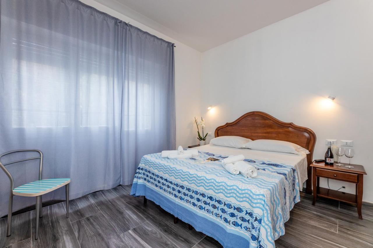 Albergo Oasi Finale Ligure Eksteriør billede